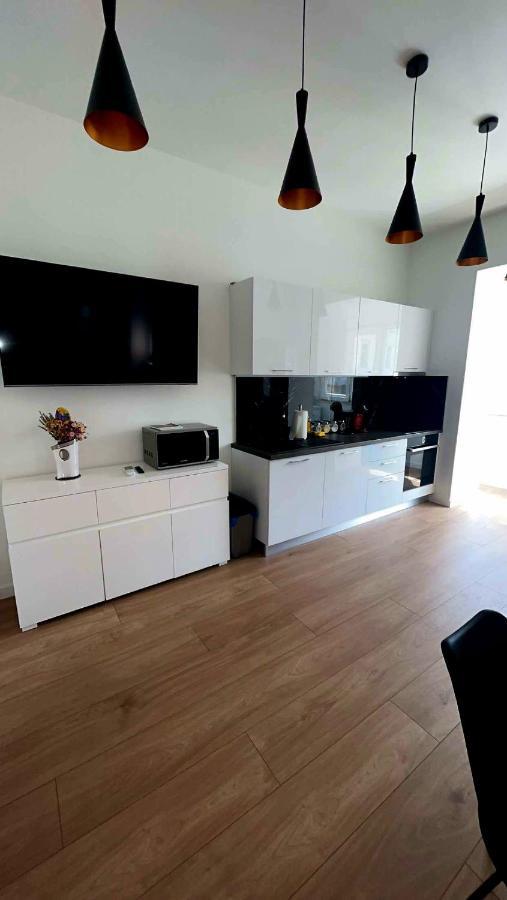 Stivi Luxury Apartments 普拉 外观 照片