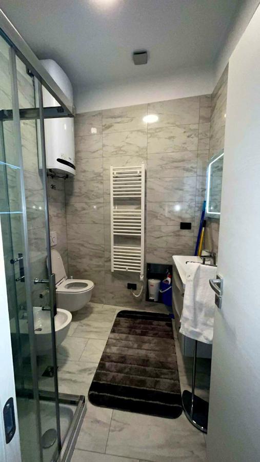 Stivi Luxury Apartments 普拉 外观 照片